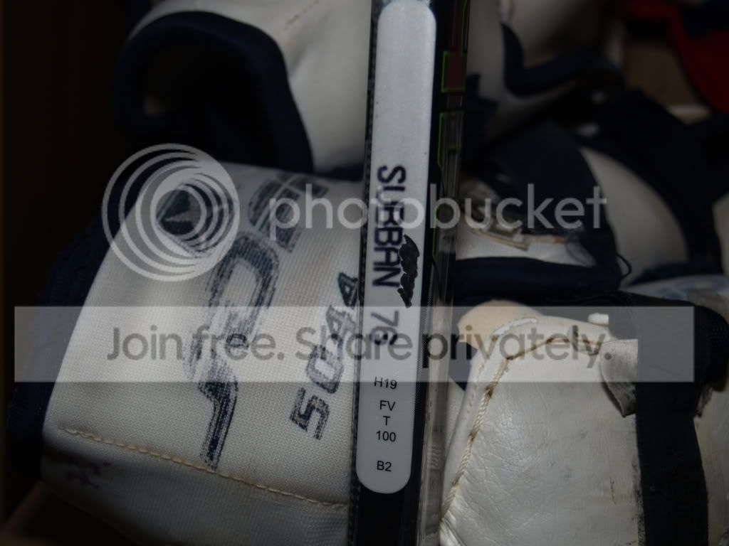 hockeystuff2012004.jpg