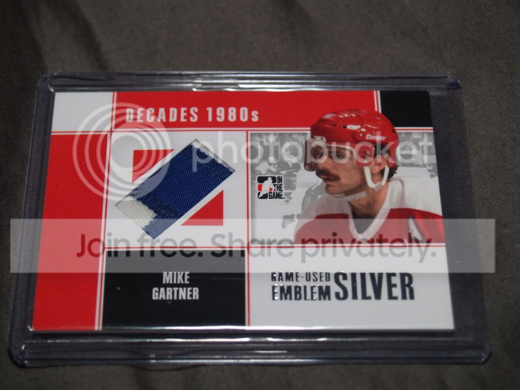 hockeystuff2012041.jpg