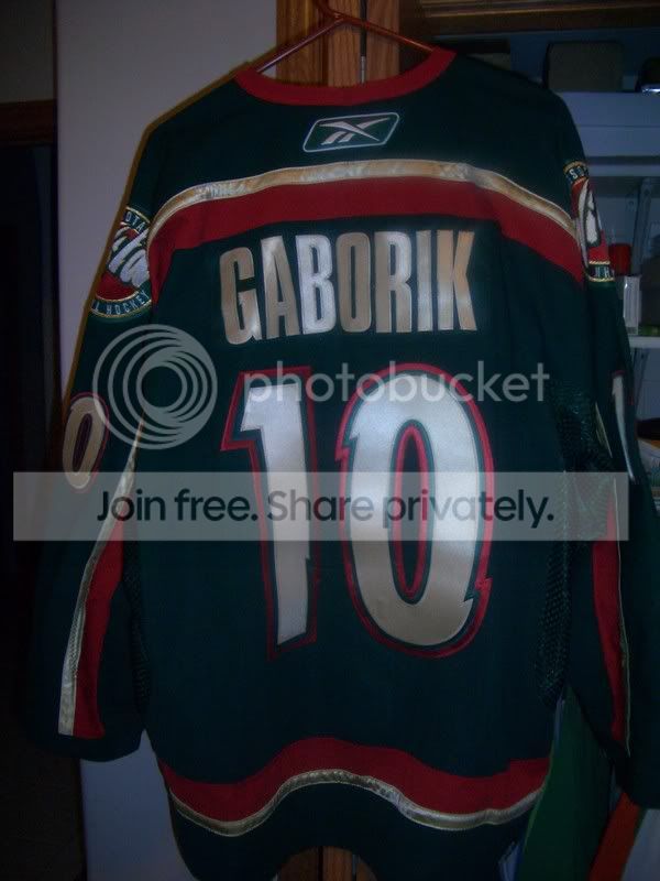 gaborikgame-usedjersey2006-07-back-.jpg