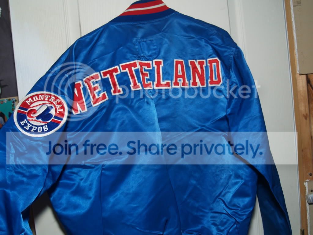 hockeystuff2012010.jpg