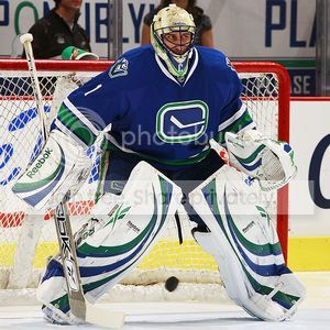 luongo_zpscff8d669.jpg